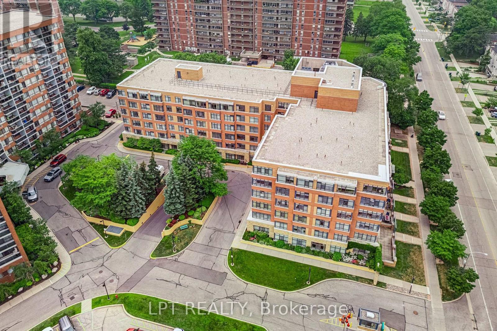 #216 115 BONIS AVENUE - 1