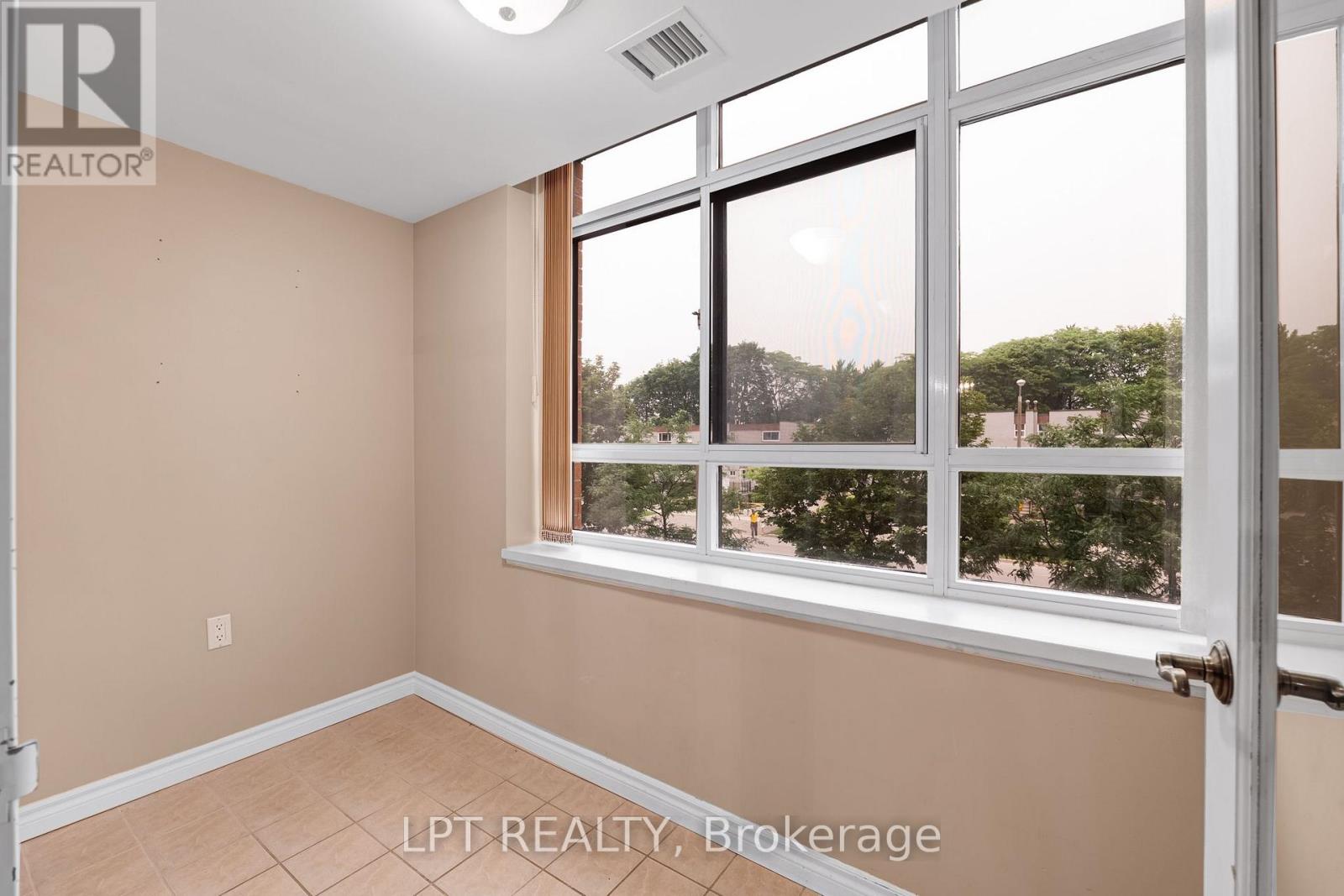 #216 115 BONIS AVENUE - 12