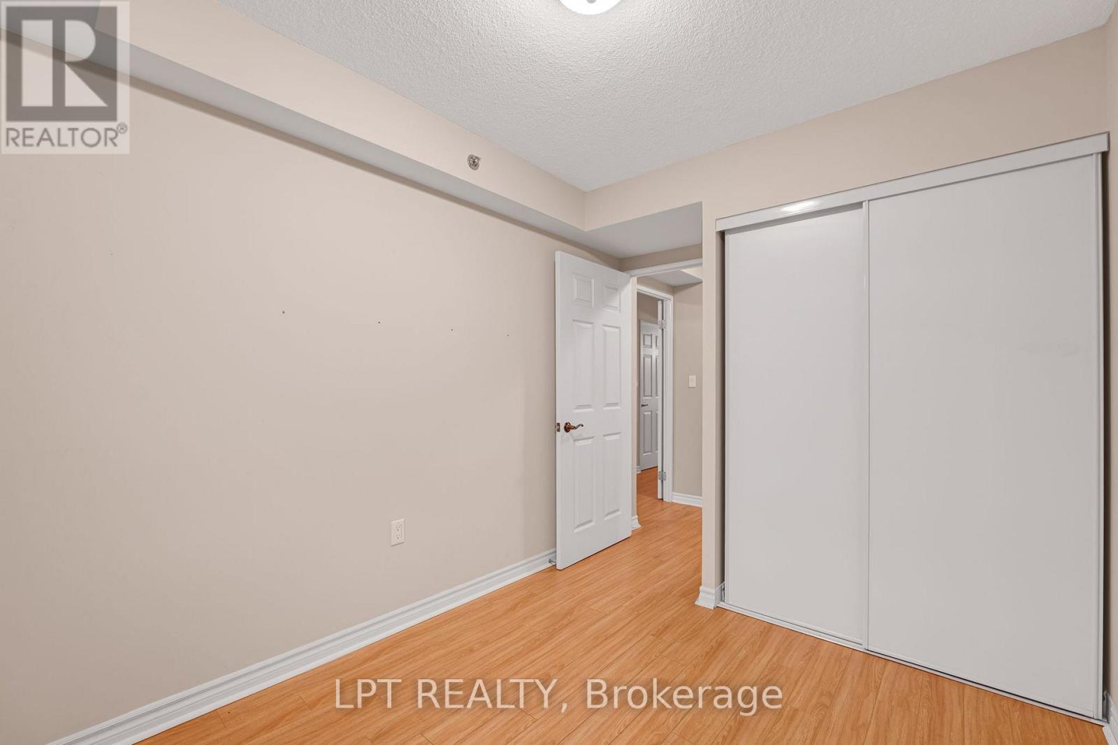 #216 115 BONIS AVENUE - 21