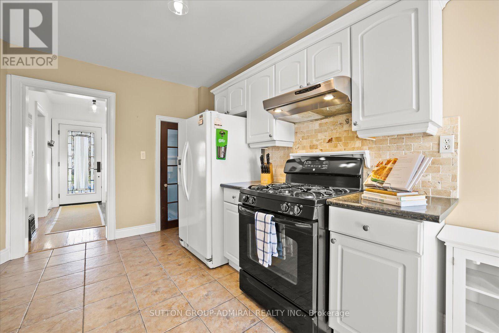 23 WESTMORELAND AVENUE - 10