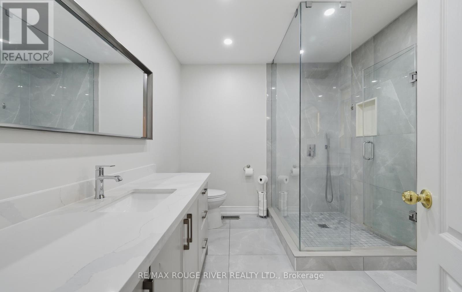 886 GROVELAND AVENUE - 18