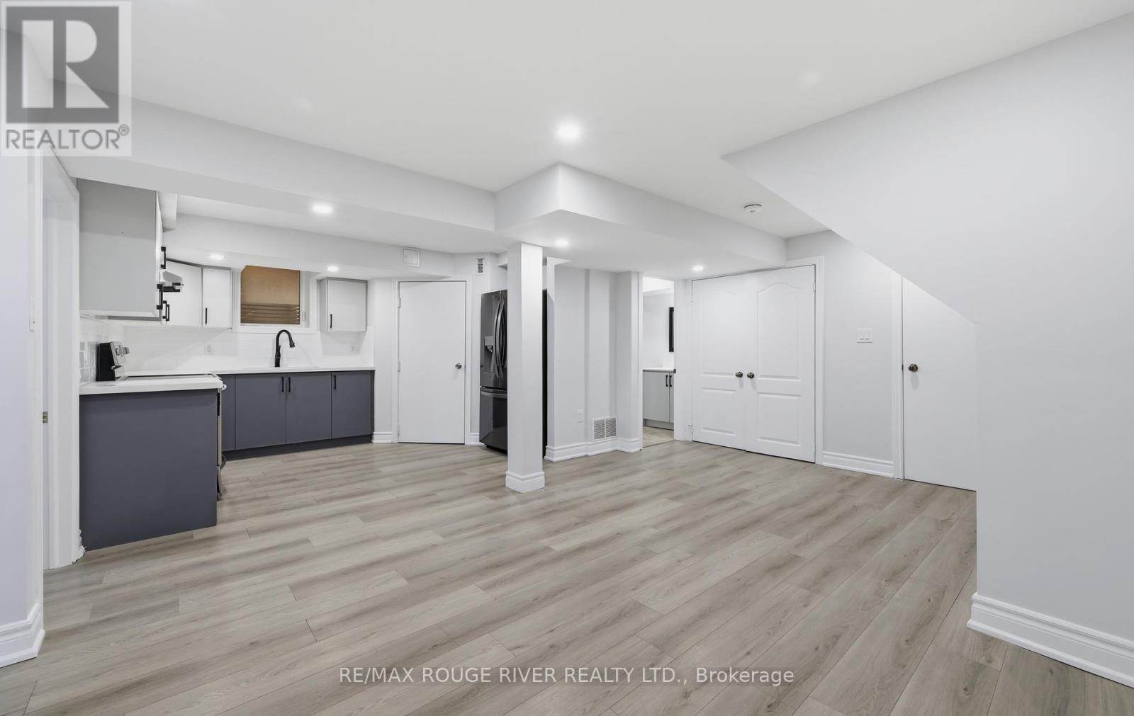 886 GROVELAND AVENUE - 29