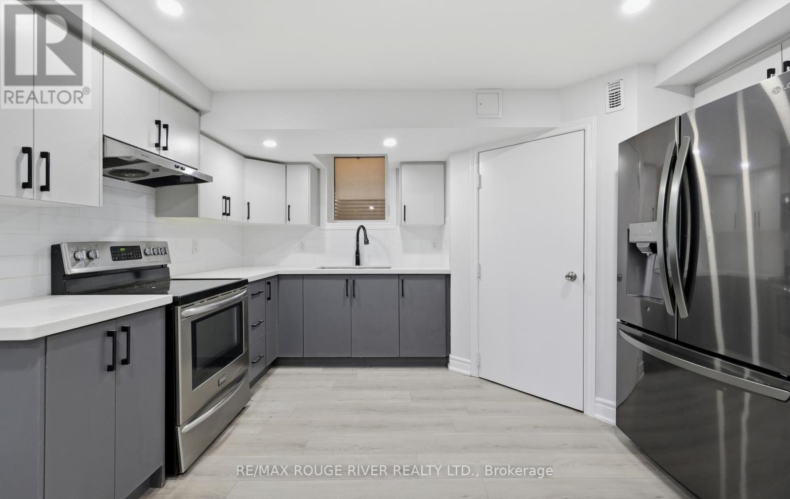 886 GROVELAND AVENUE - 30