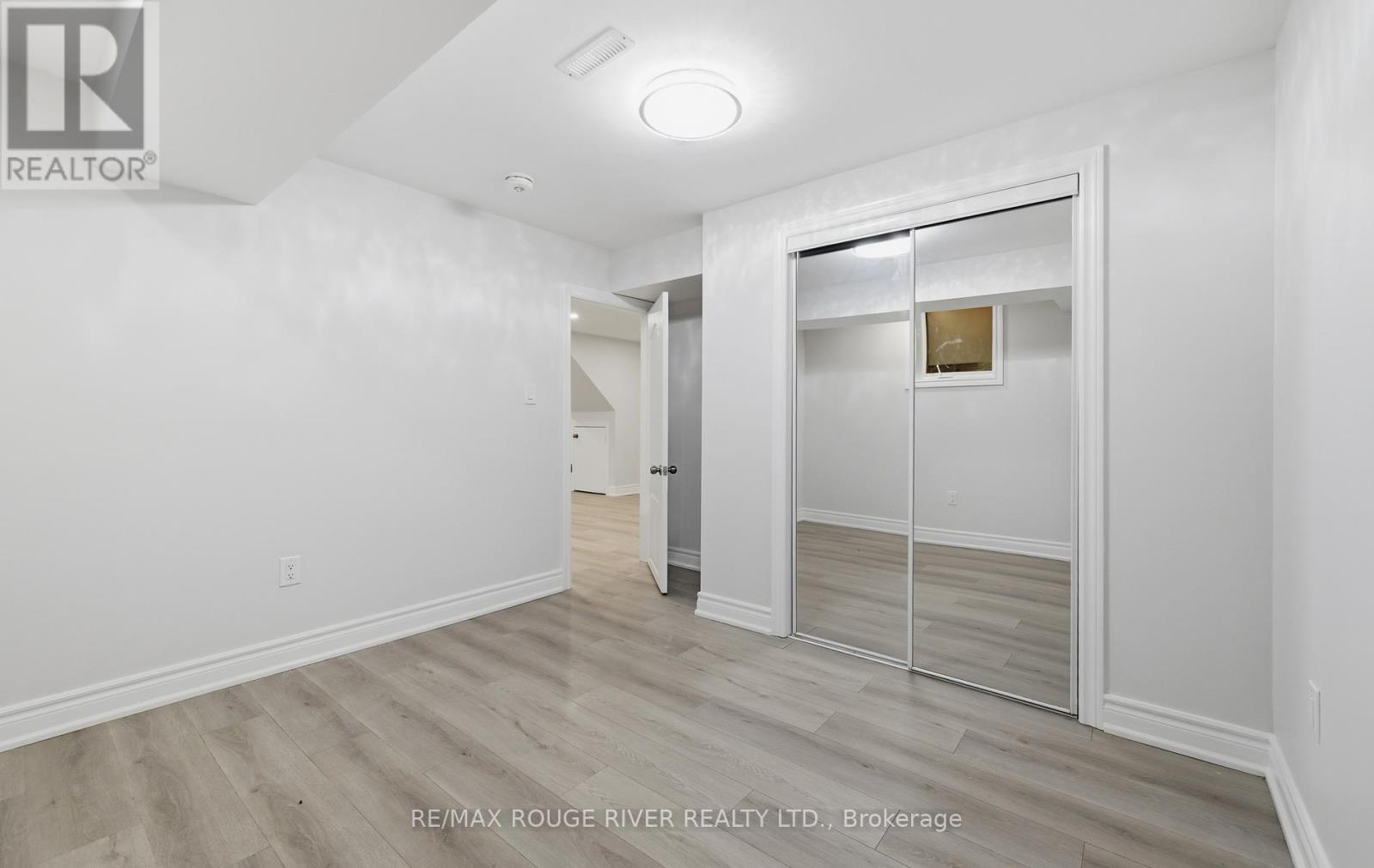 886 GROVELAND AVENUE - 35