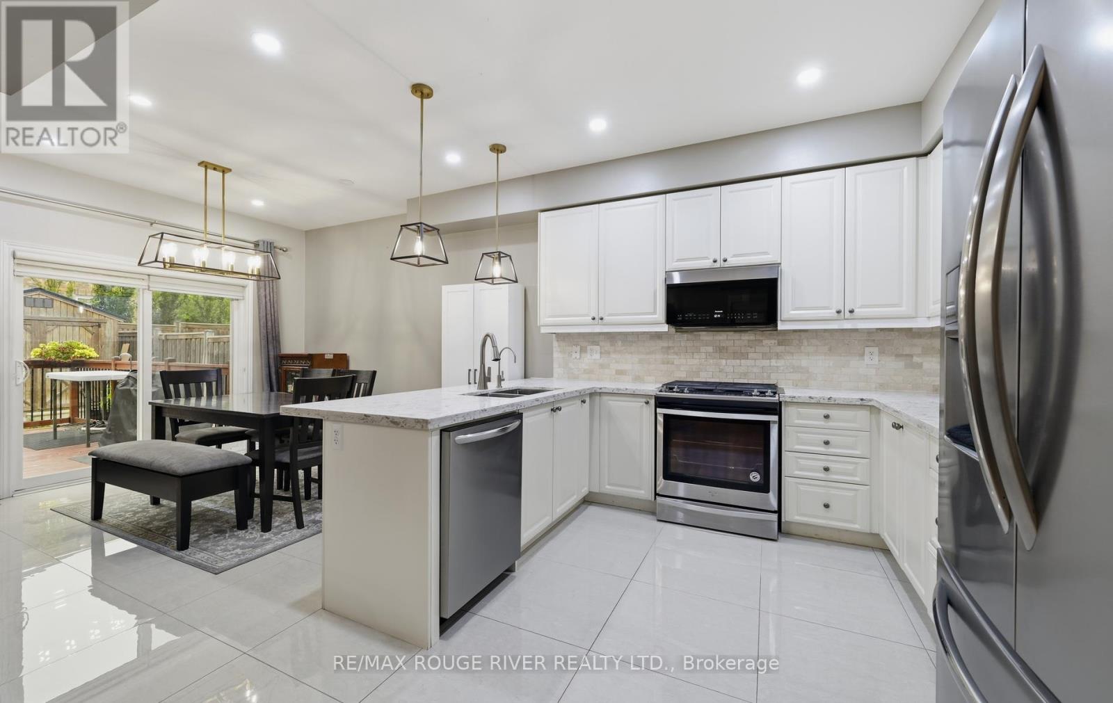 886 GROVELAND AVENUE - 9
