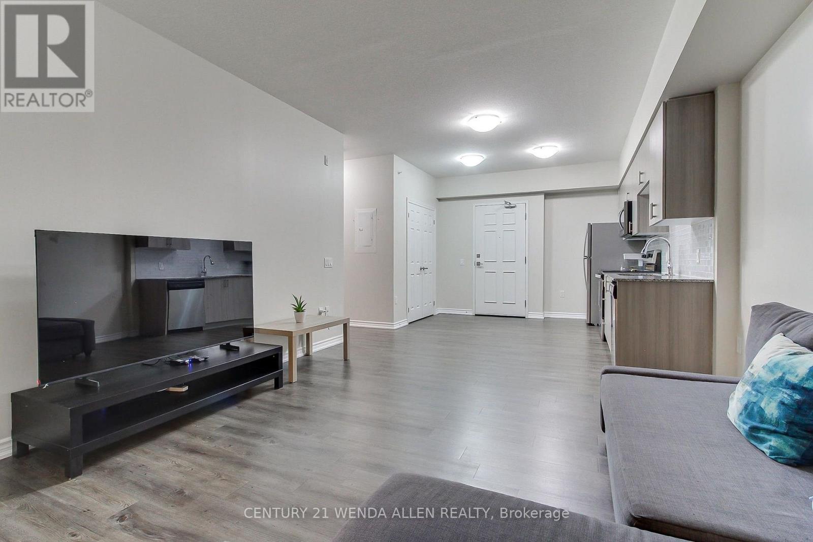 290 LIBERTY STREET N - 18