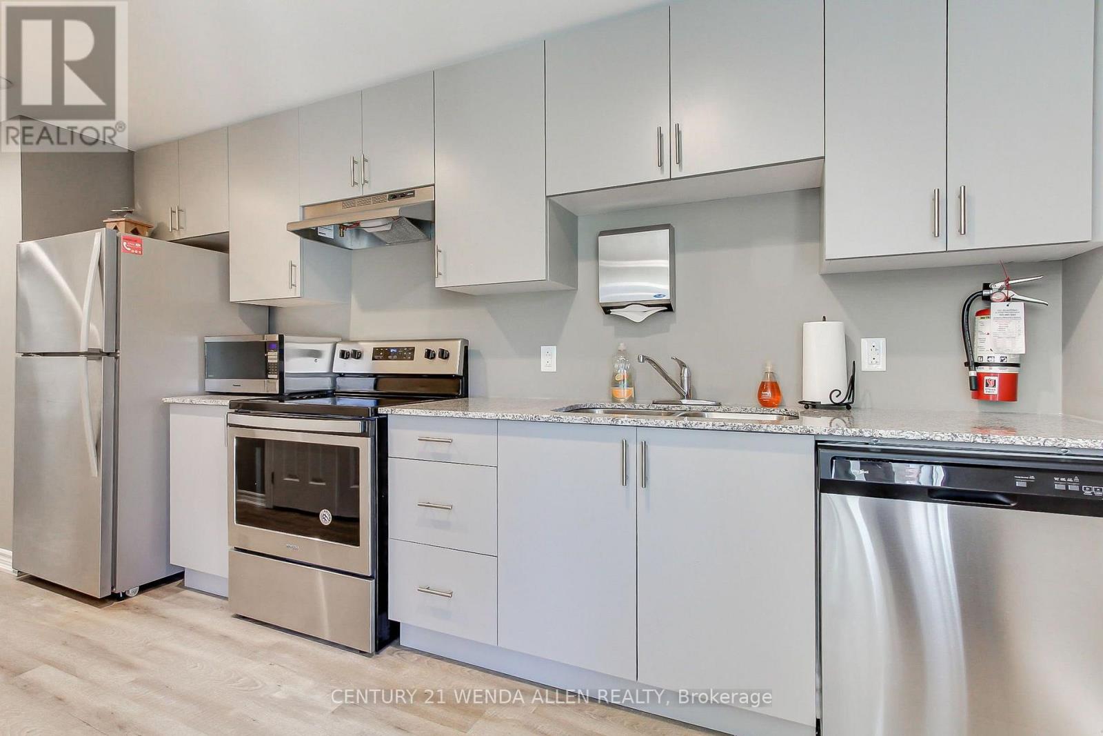 290 LIBERTY STREET N - 29