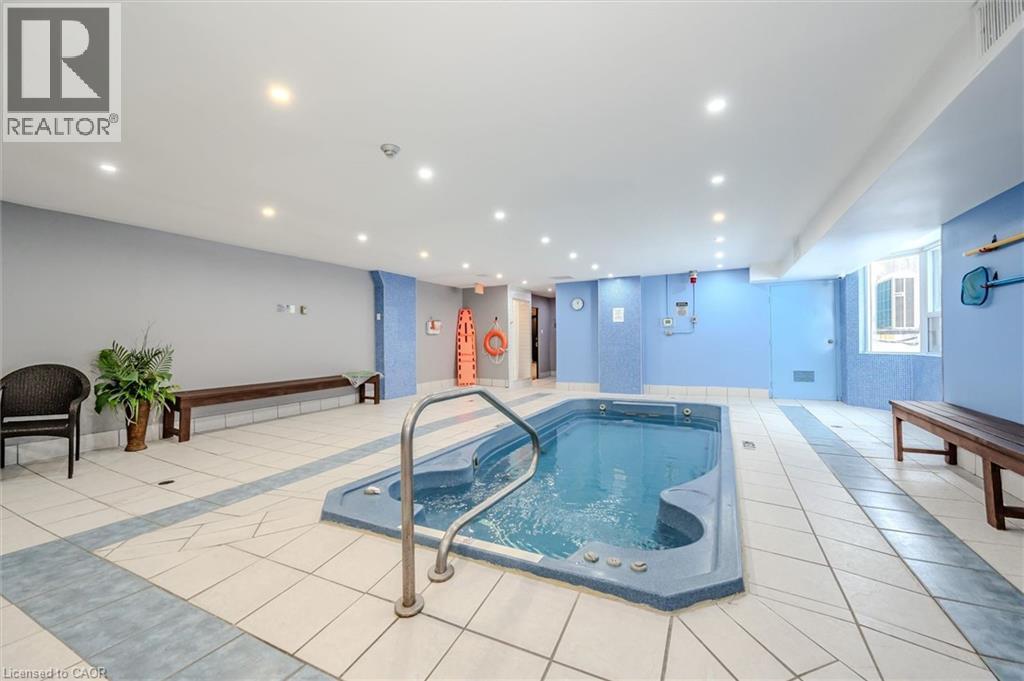 #1803 55 GREEN VALLEY Drive - 42