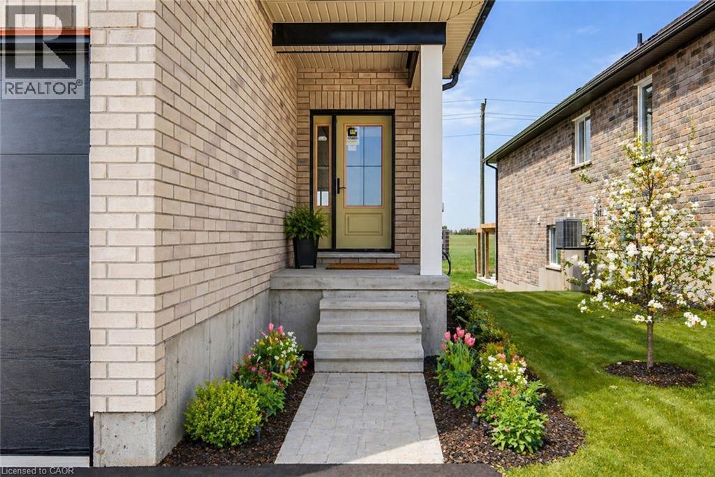 114 BEDELL Drive - Image 4