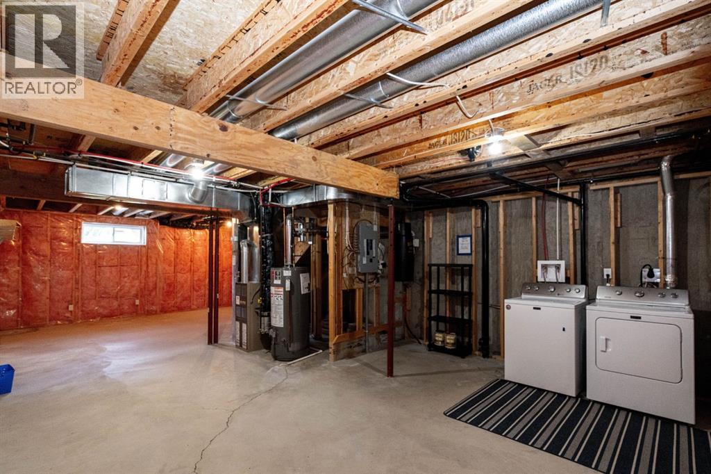 #8 120 Ross Avenue - 42