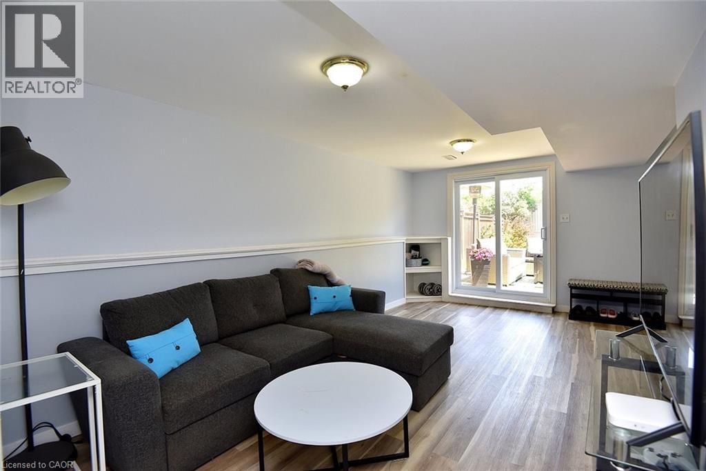2499 WHITTAKER Drive - 32