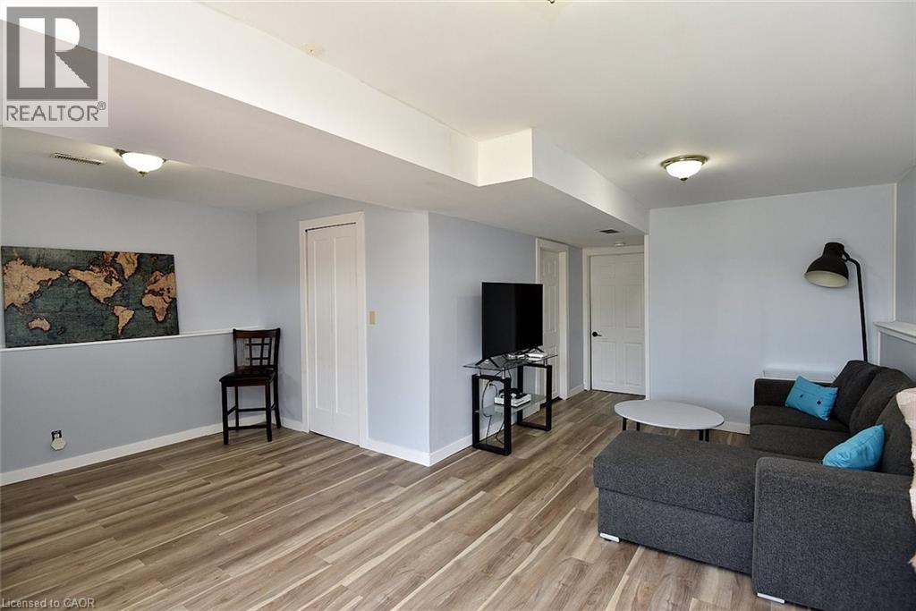 2499 WHITTAKER Drive - 33