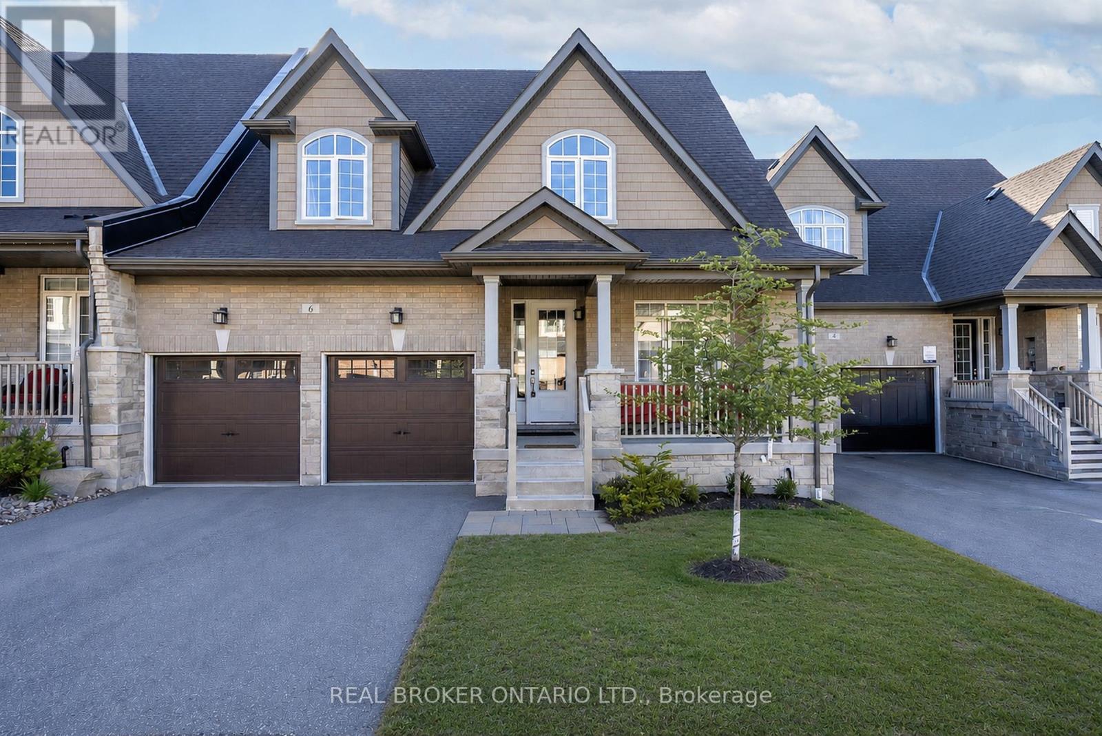 6 HOWARD WILLIAMS COURT - 1