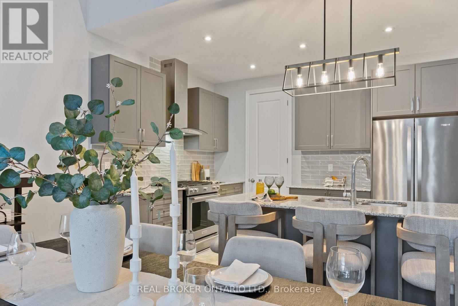 6 HOWARD WILLIAMS COURT - 19
