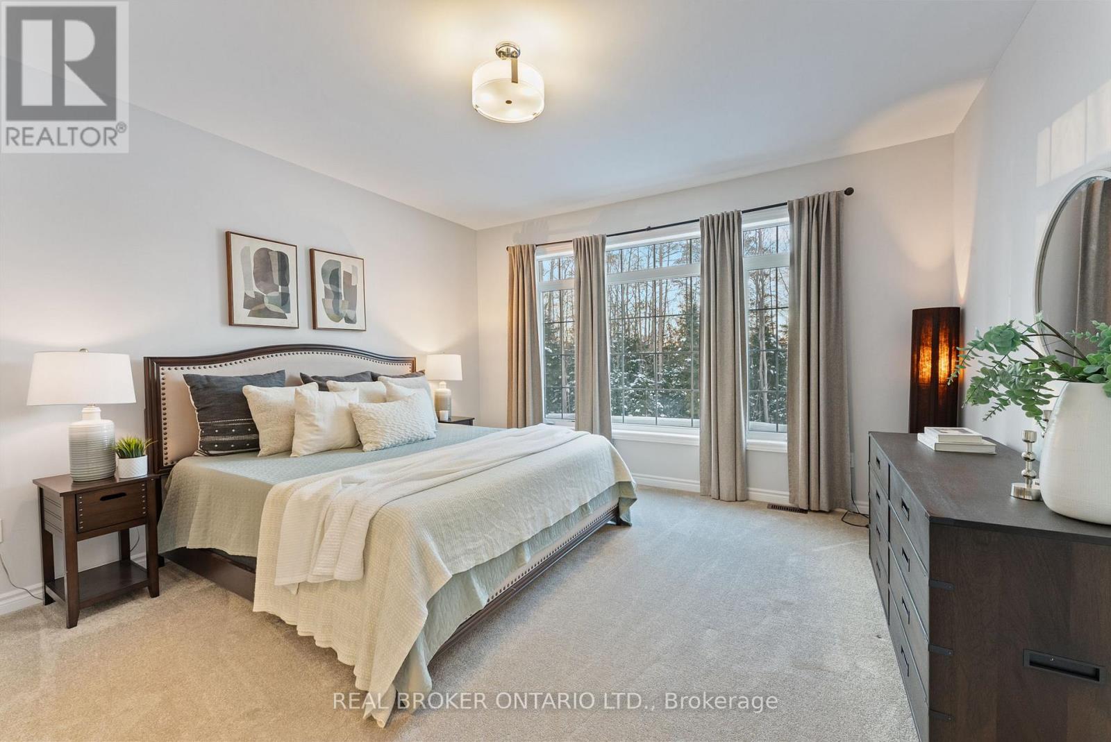 6 HOWARD WILLIAMS COURT - 21
