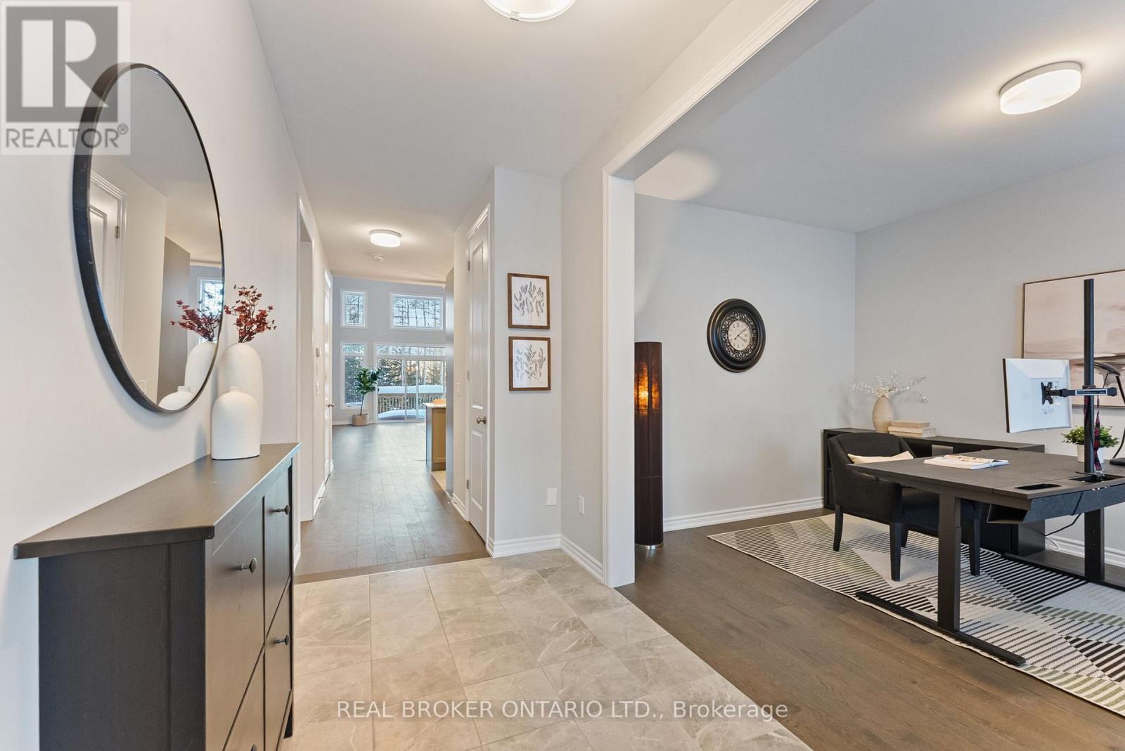 6 HOWARD WILLIAMS COURT - 4