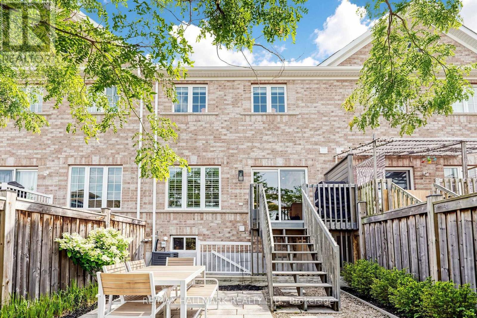 12 DANPATRICK DRIVE - 44