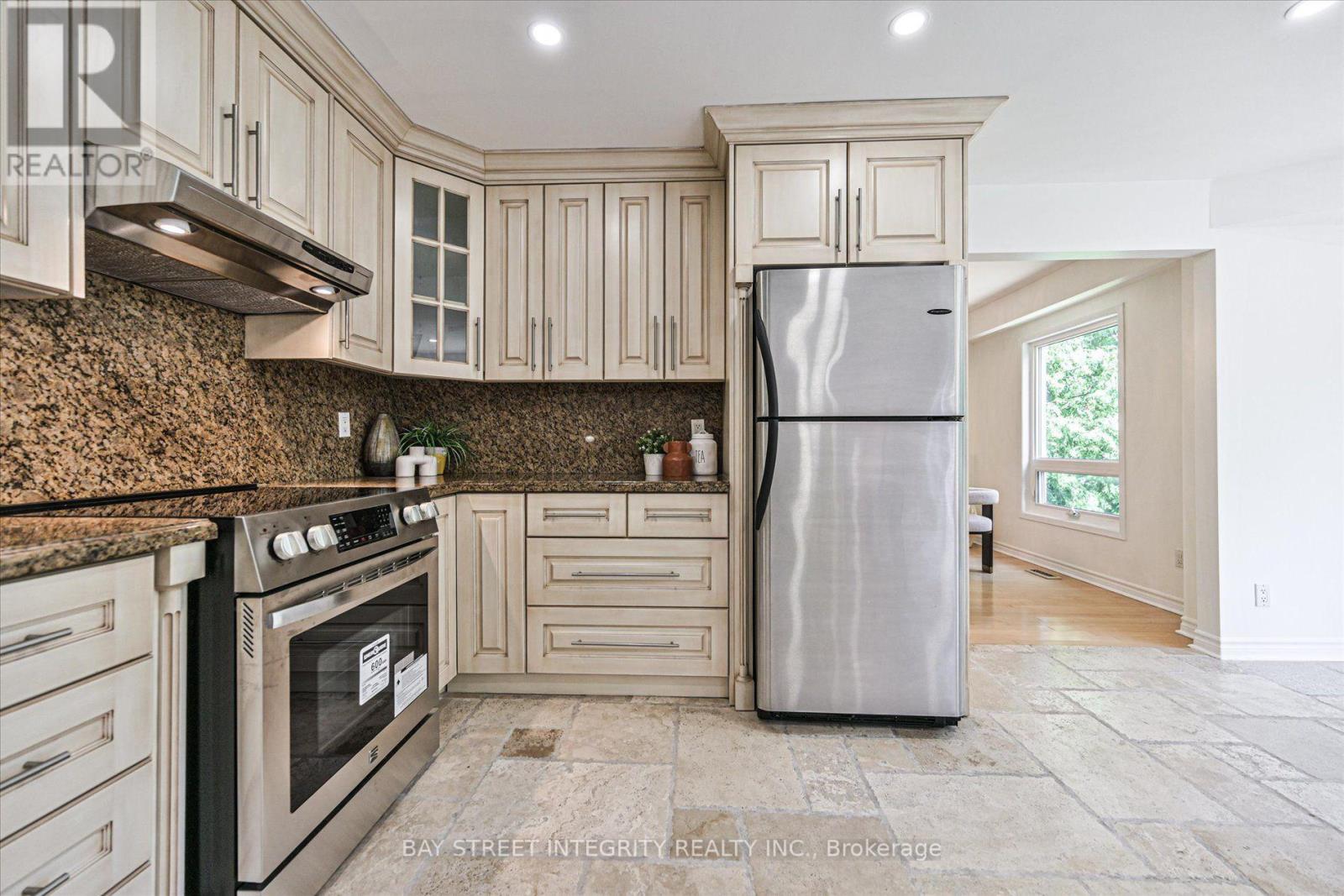 151 OLD SURREY LANE - Image 13