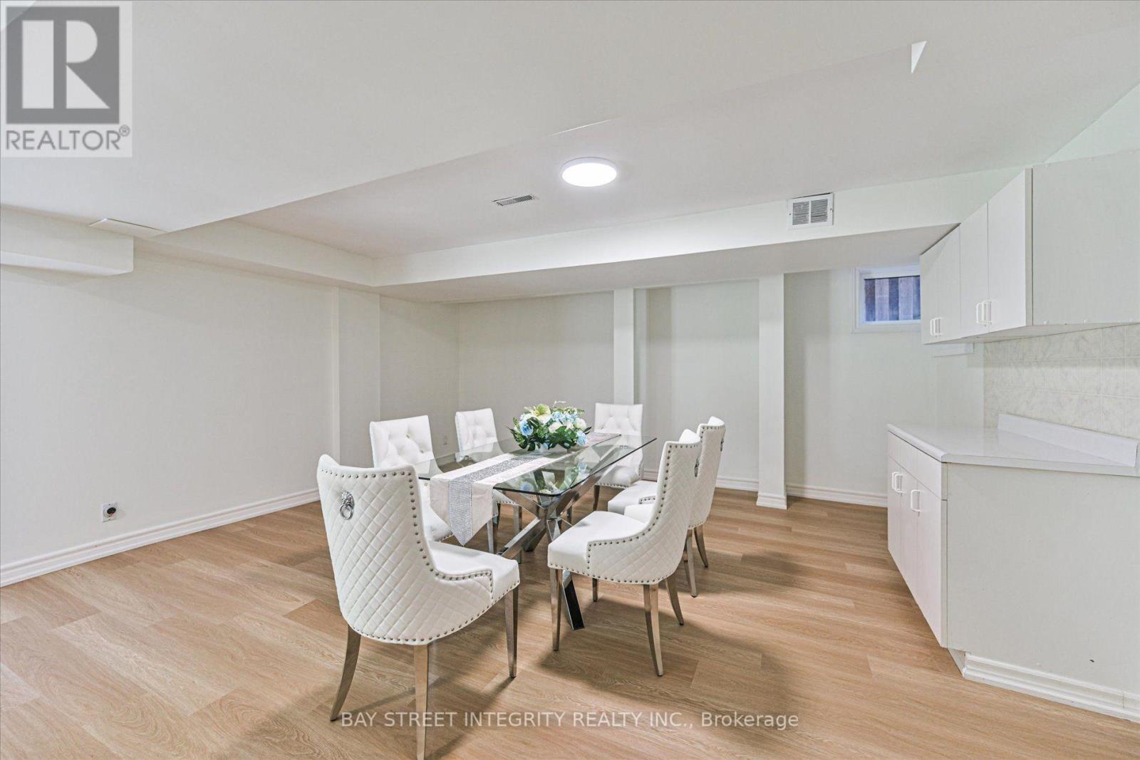 151 OLD SURREY LANE - Image 36