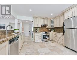 151 Old Surrey Lane, Richmond Hill, ON L4C6R9 Photo 12