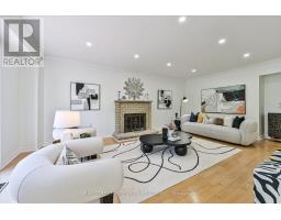 151 Old Surrey Lane, Richmond Hill, ON L4C6R9 Photo 15