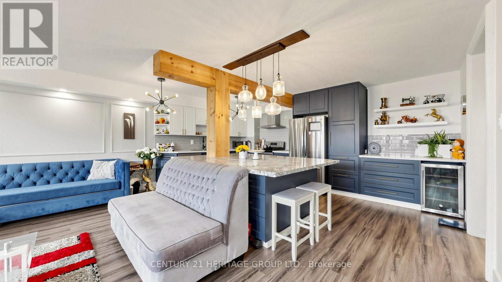 #406 40 BAIF BOULEVARD - 17
