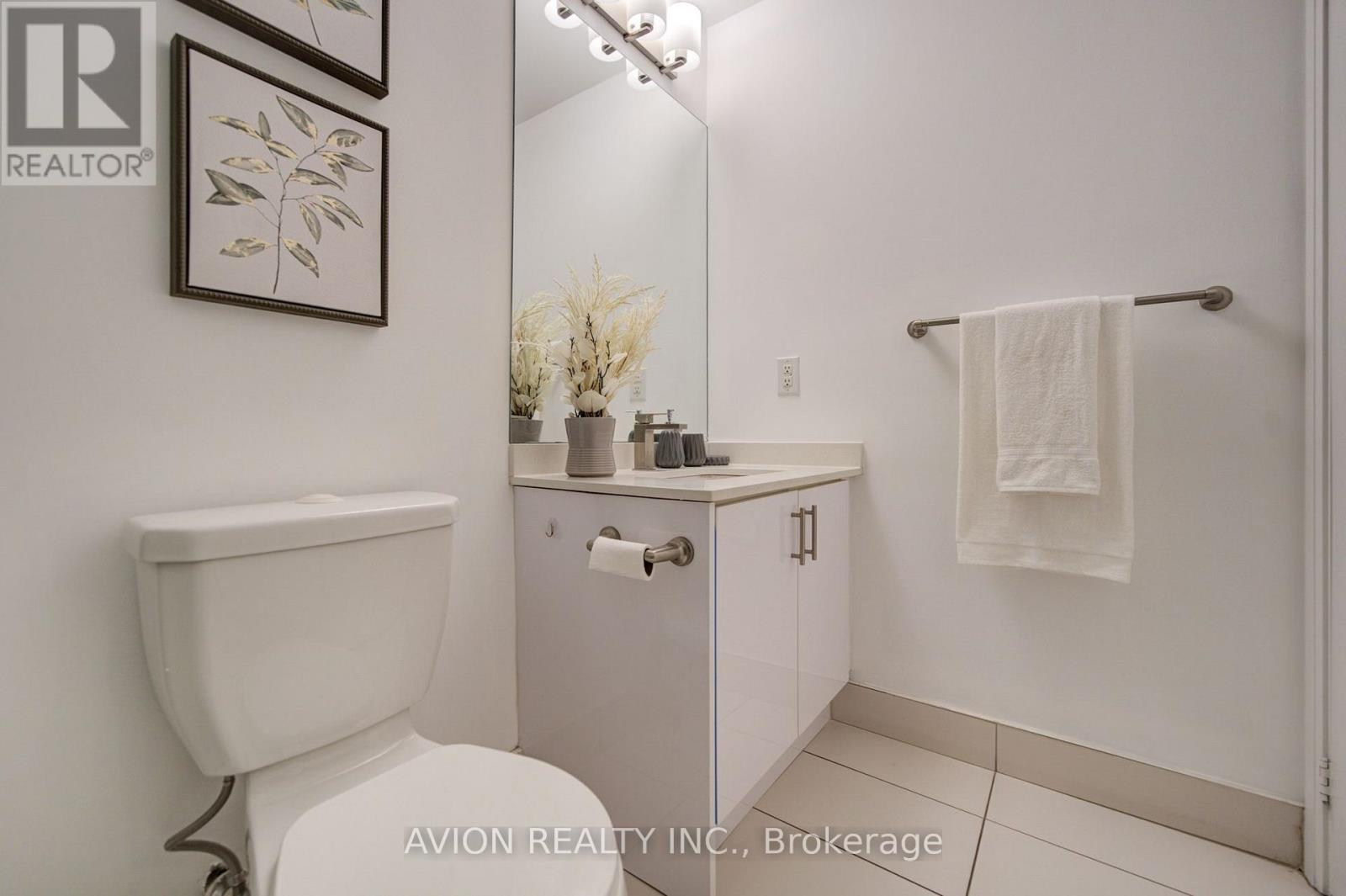 #907 9582 MARKHAM ROAD - 14