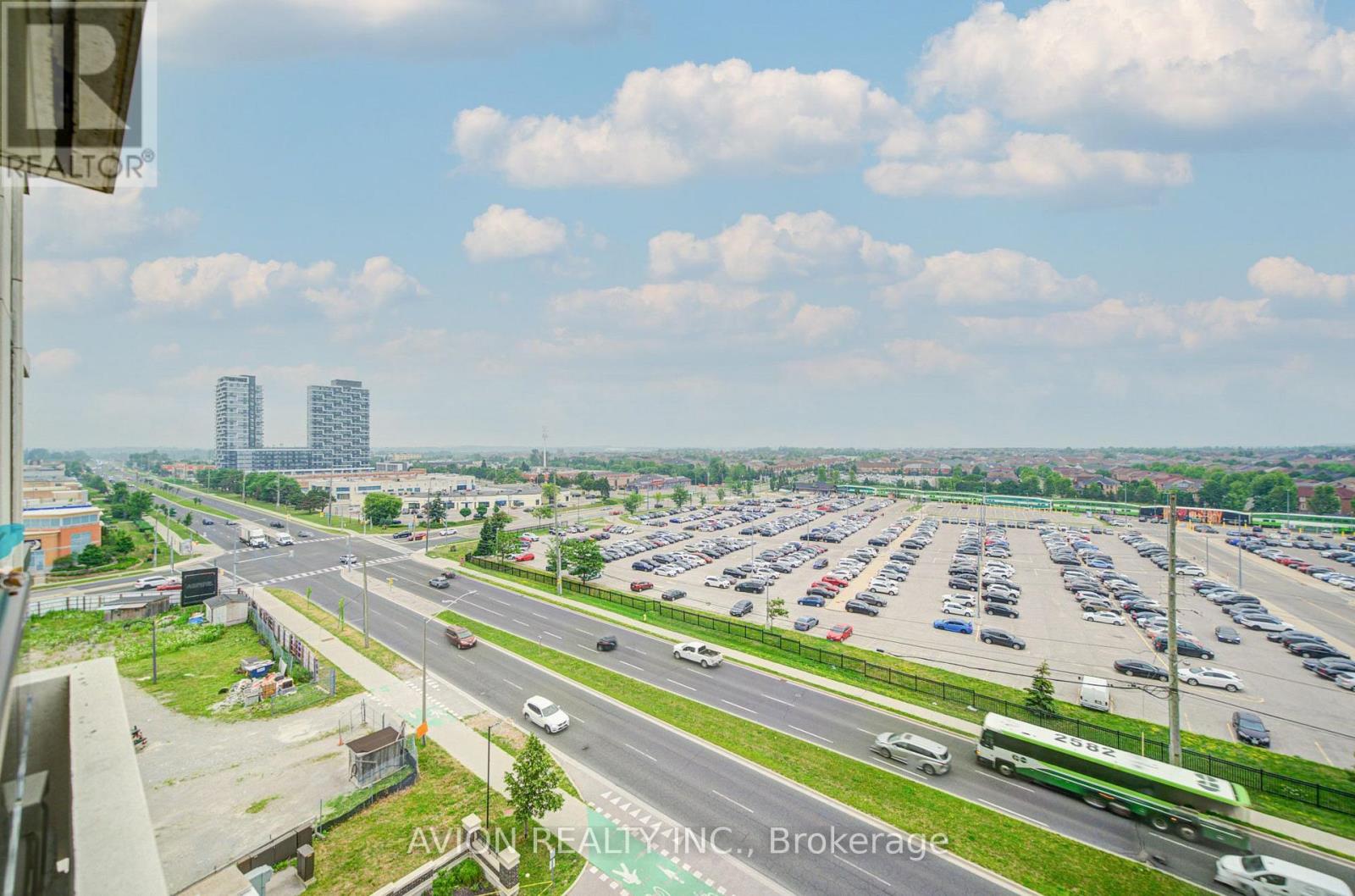 #907 9582 MARKHAM ROAD - 18