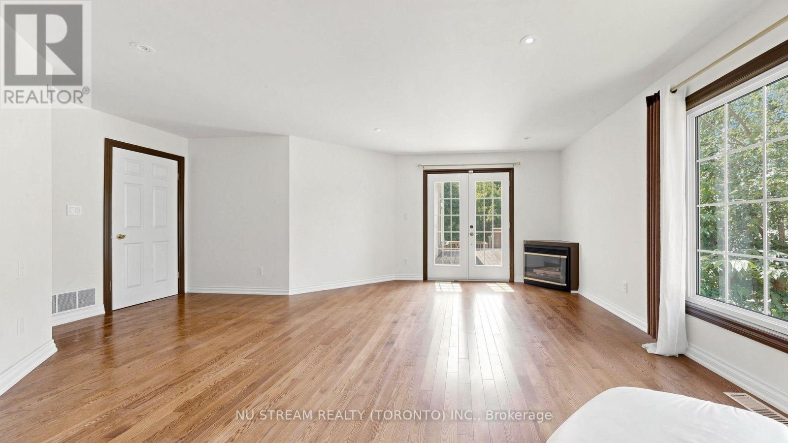 20 BLACKFOREST DRIVE - 12