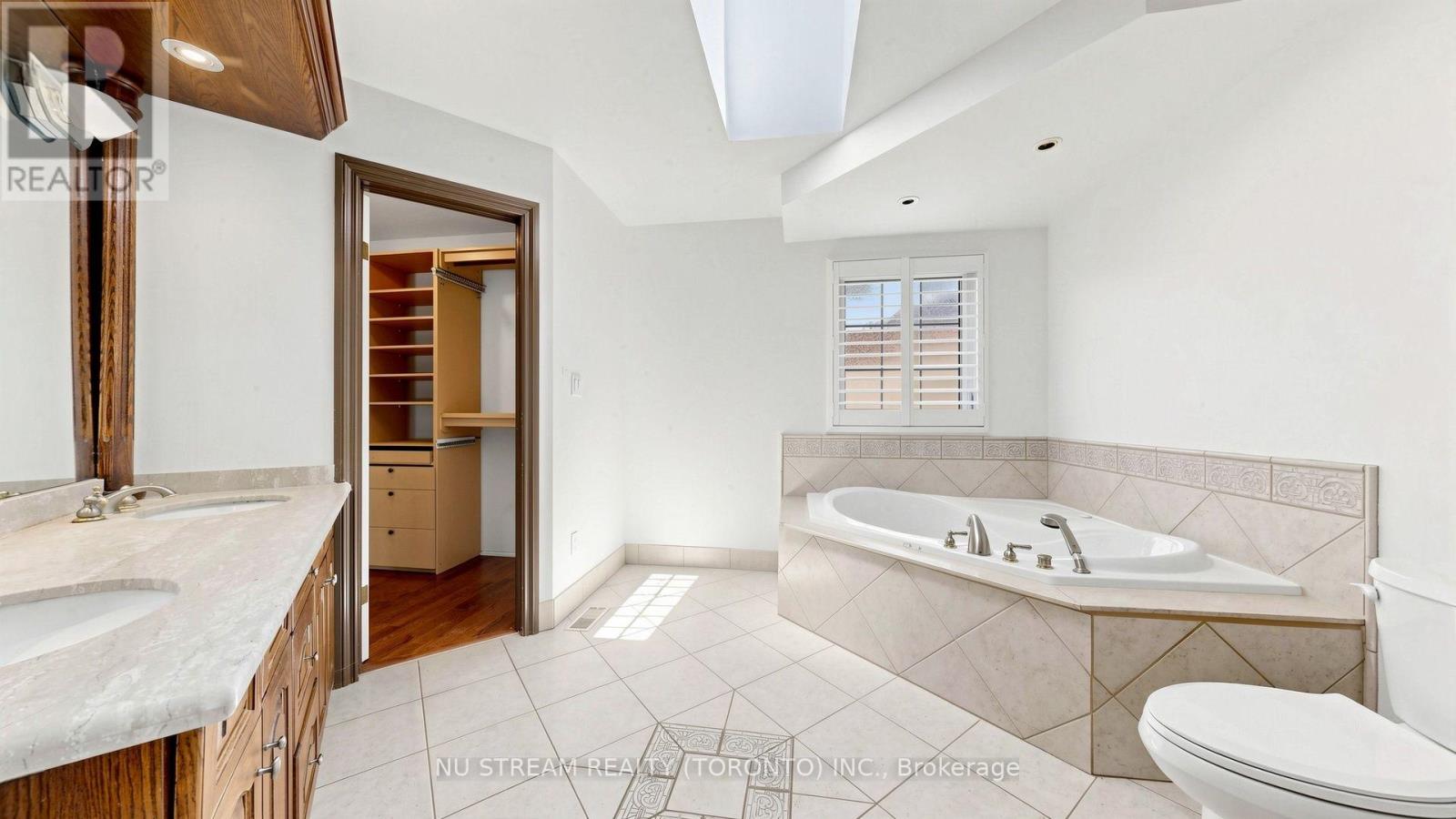 20 BLACKFOREST DRIVE - 14