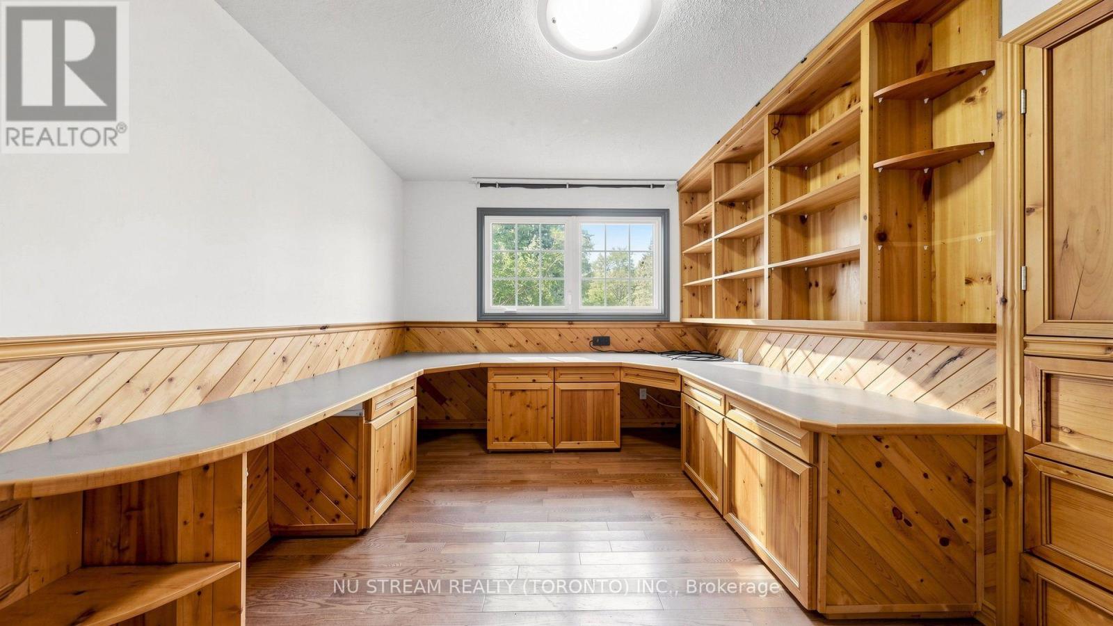 20 BLACKFOREST DRIVE - 23