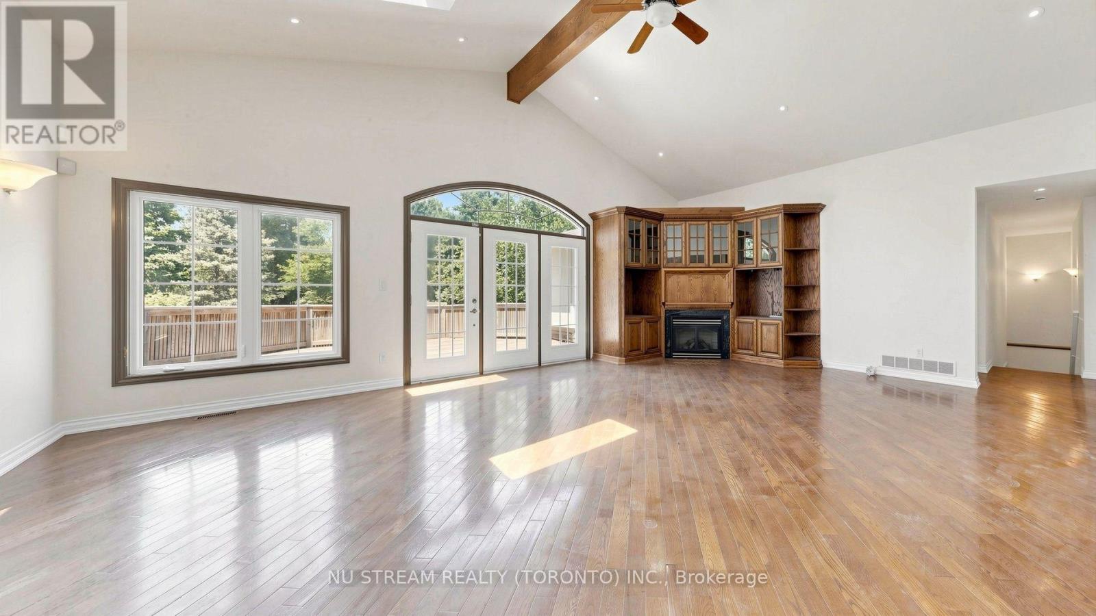 20 BLACKFOREST DRIVE - 8