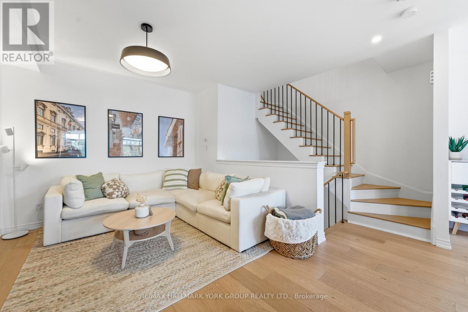 118 ALVIN PEGG DRIVE - 14