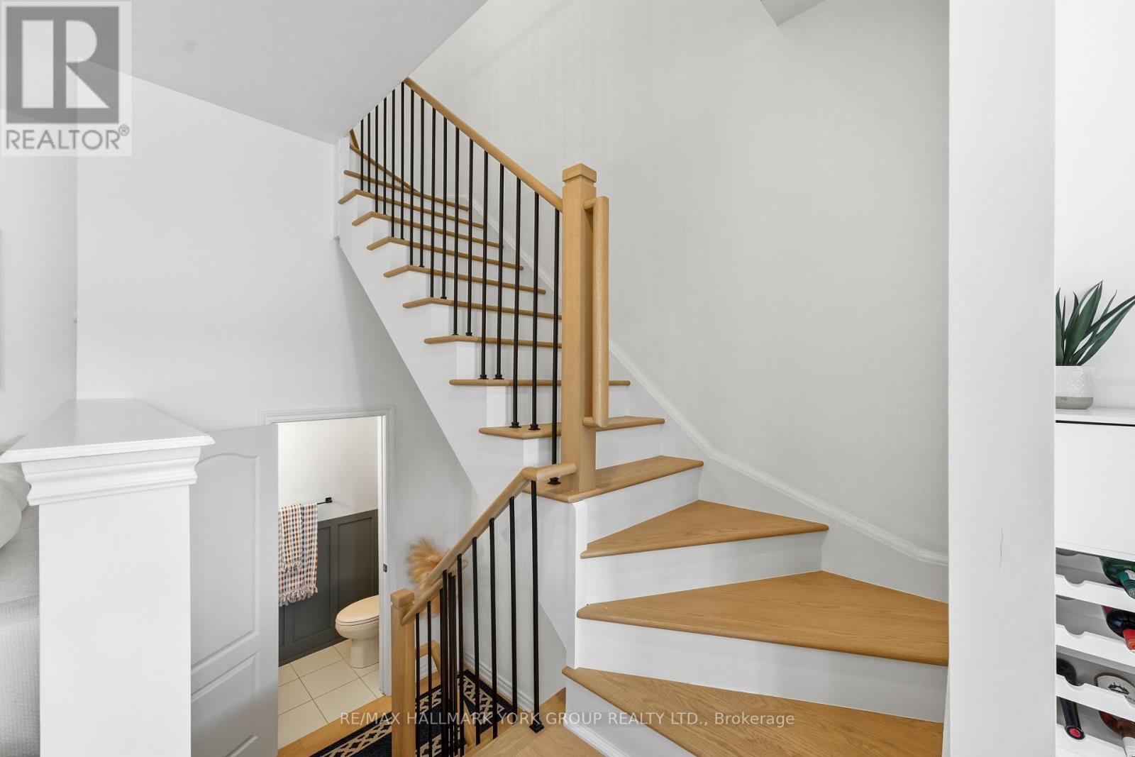 118 ALVIN PEGG DRIVE - 16