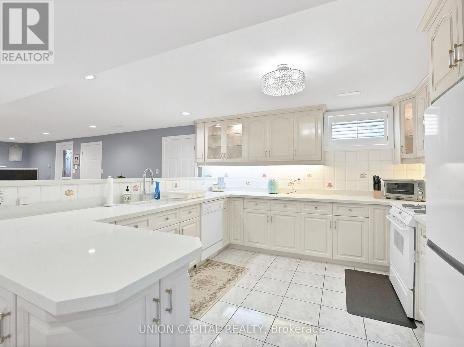 78 BECKENRIDGE DRIVE - Image 35