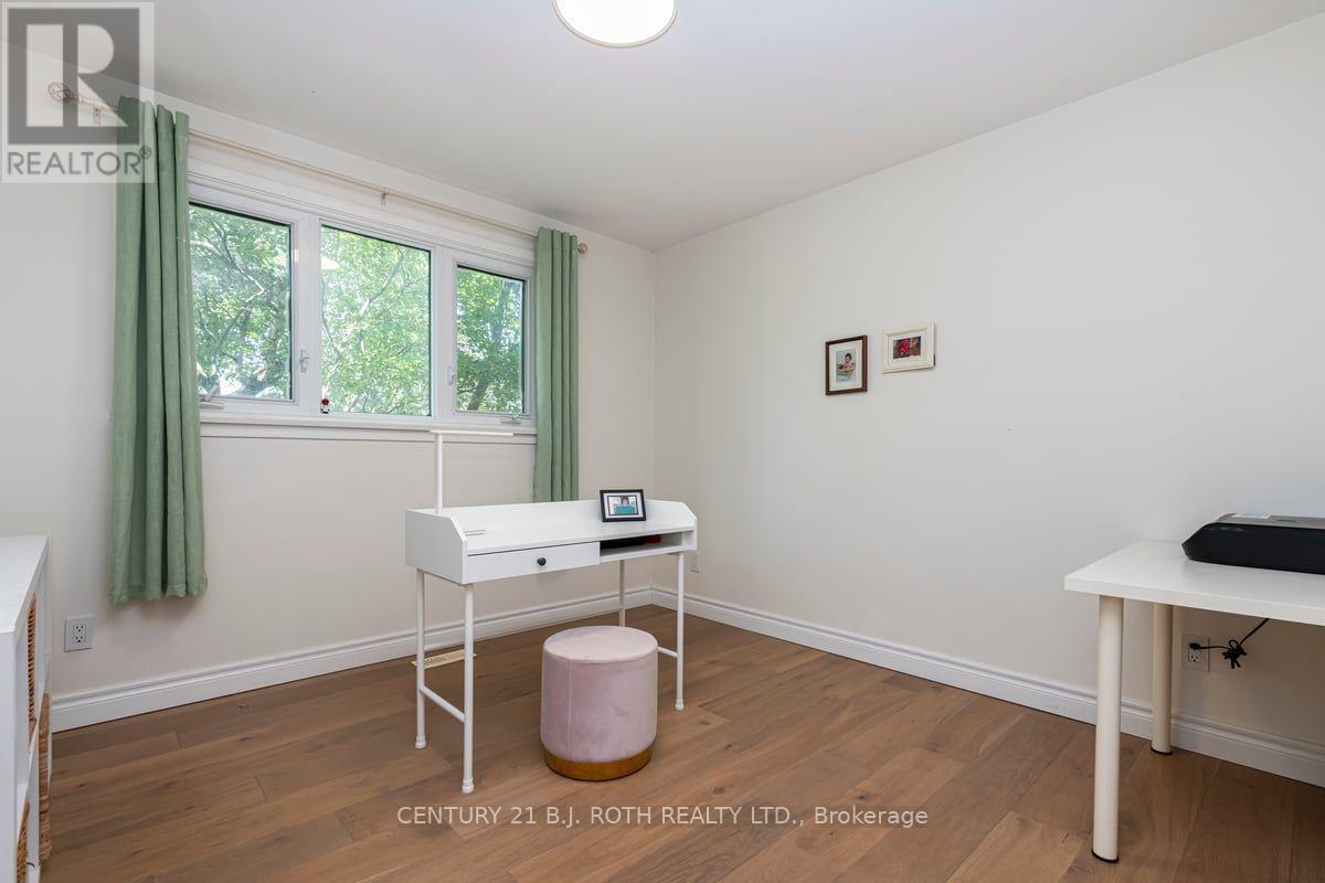 1 OTTAWAY AVENUE - 12
