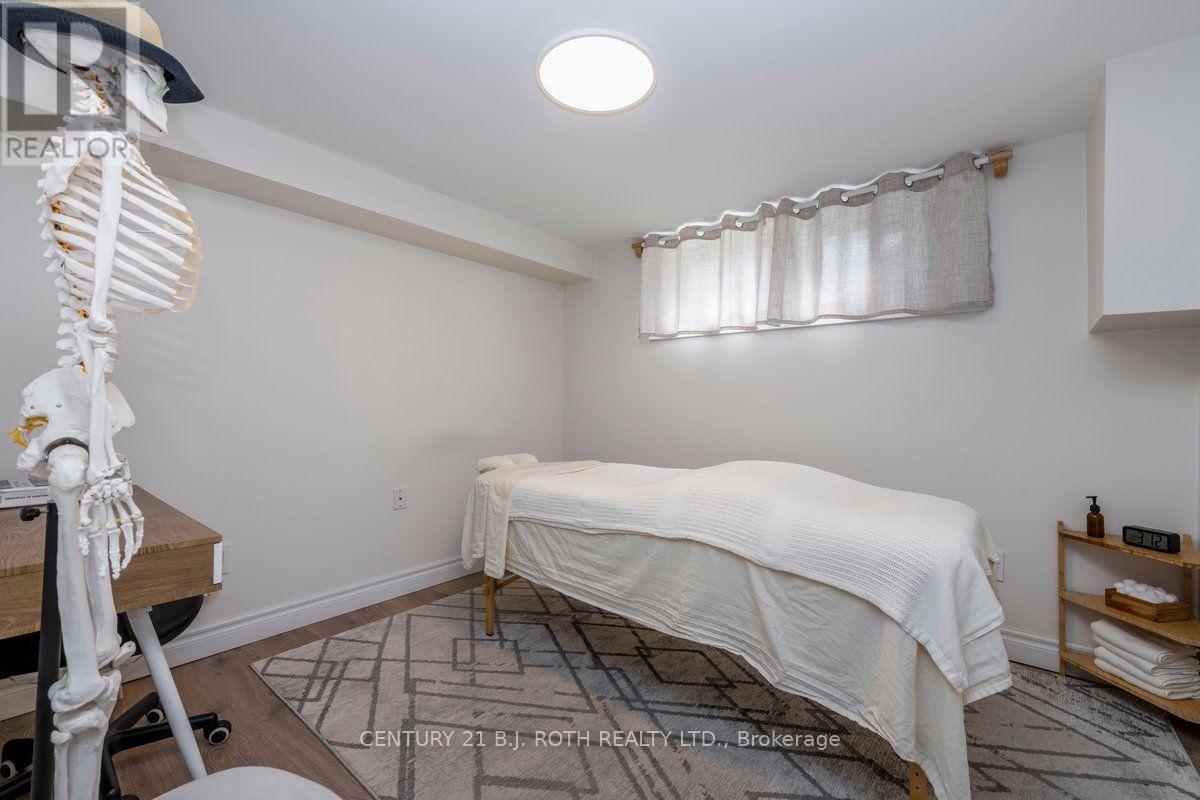 1 OTTAWAY AVENUE - 14