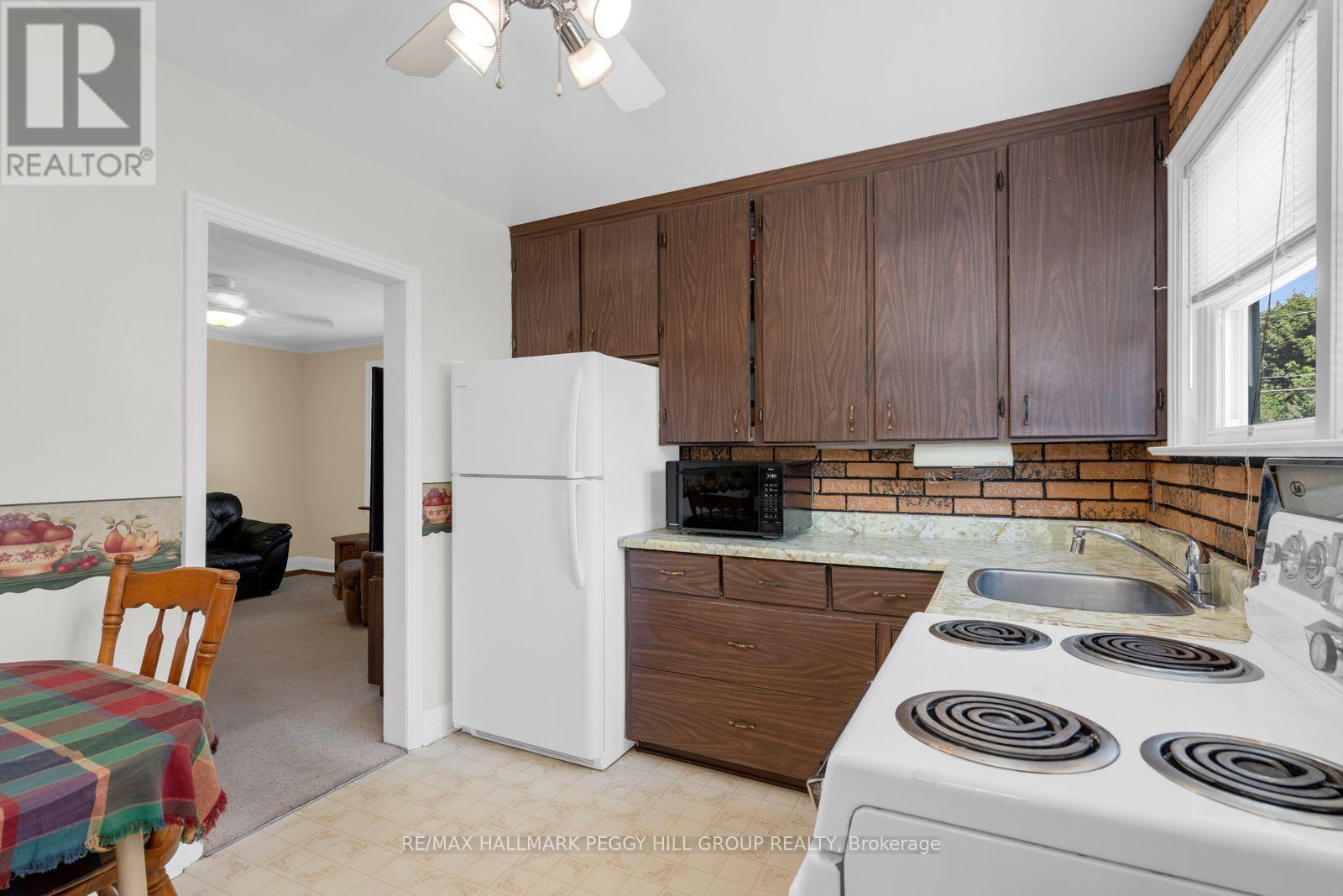 171 CODRINGTON STREET - 6