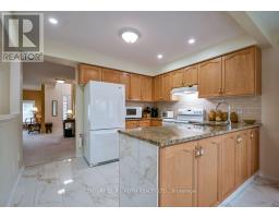 Eating area - 62 Benson Drive, Barrie, ON L4N7Y2 Photo 9
