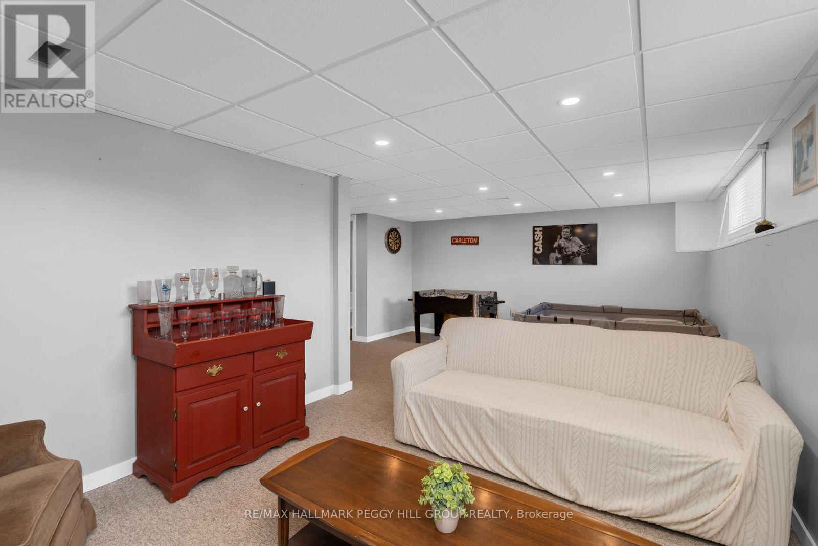 6 CINDY LEE CRESCENT - 11