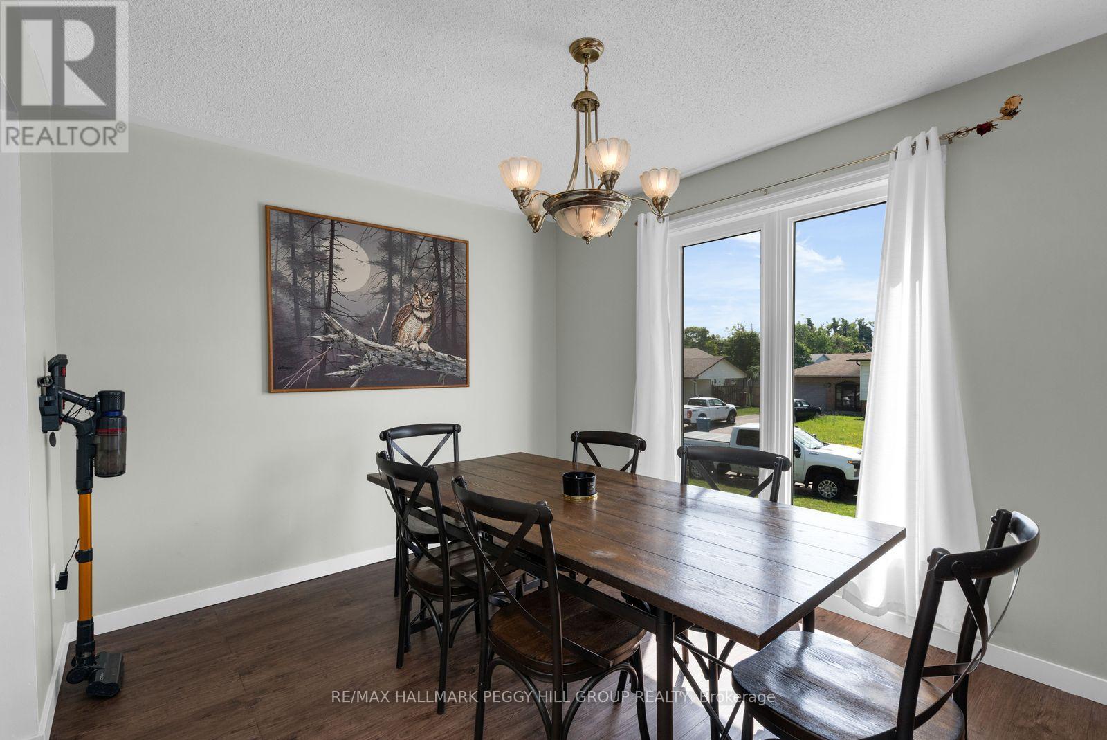6 CINDY LEE CRESCENT - 3