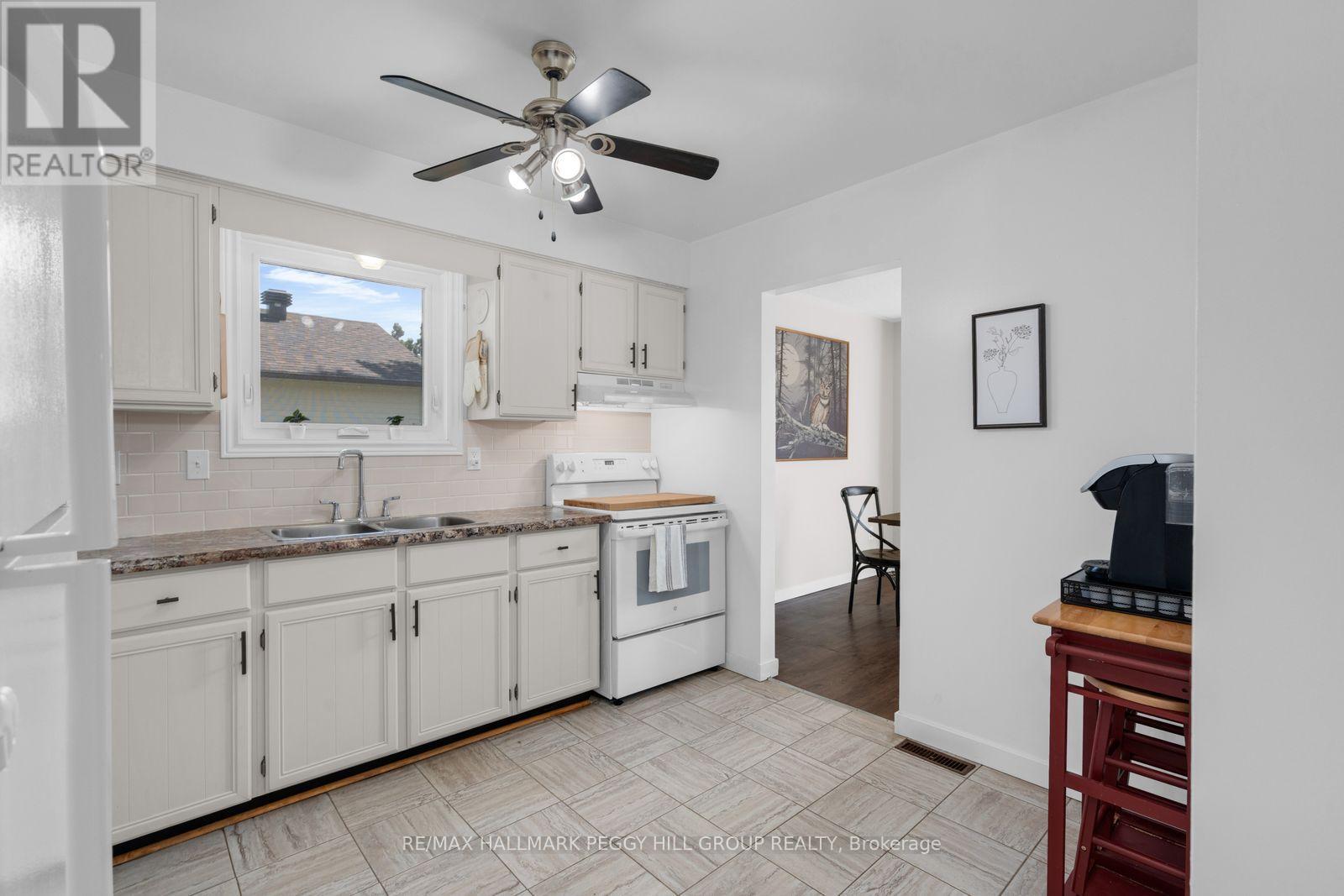 6 CINDY LEE CRESCENT - 5