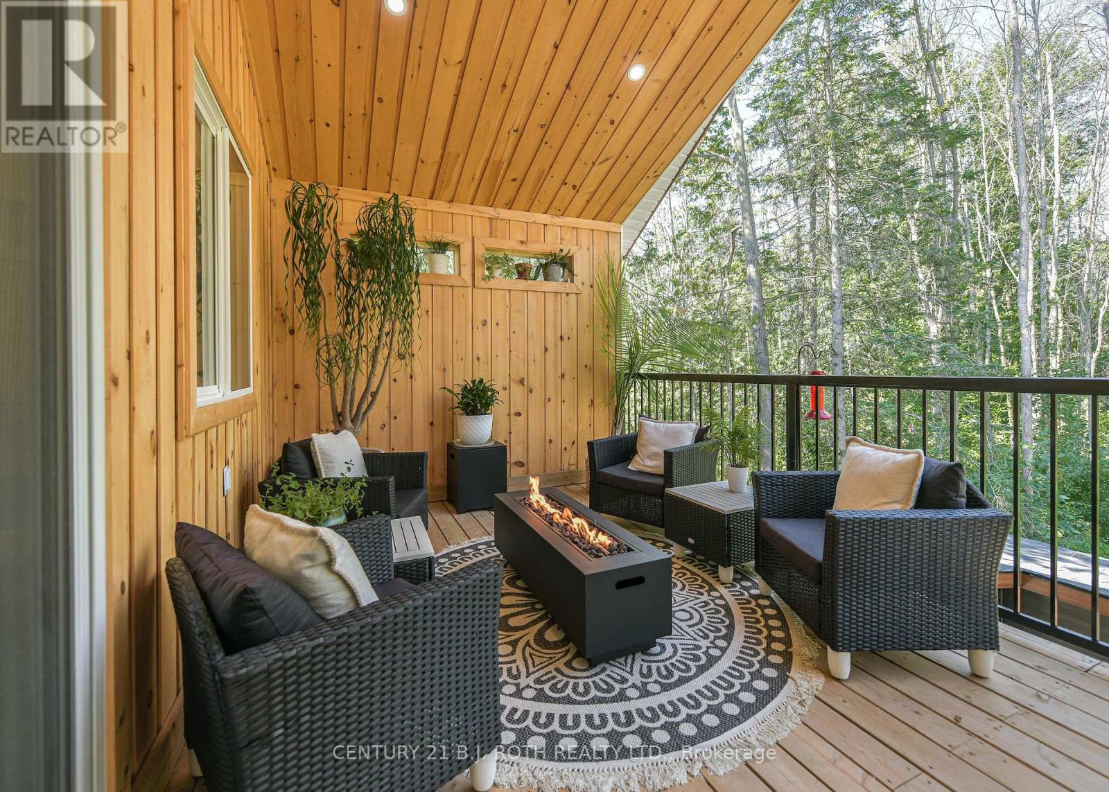 3332 QUETTON STREET - 14