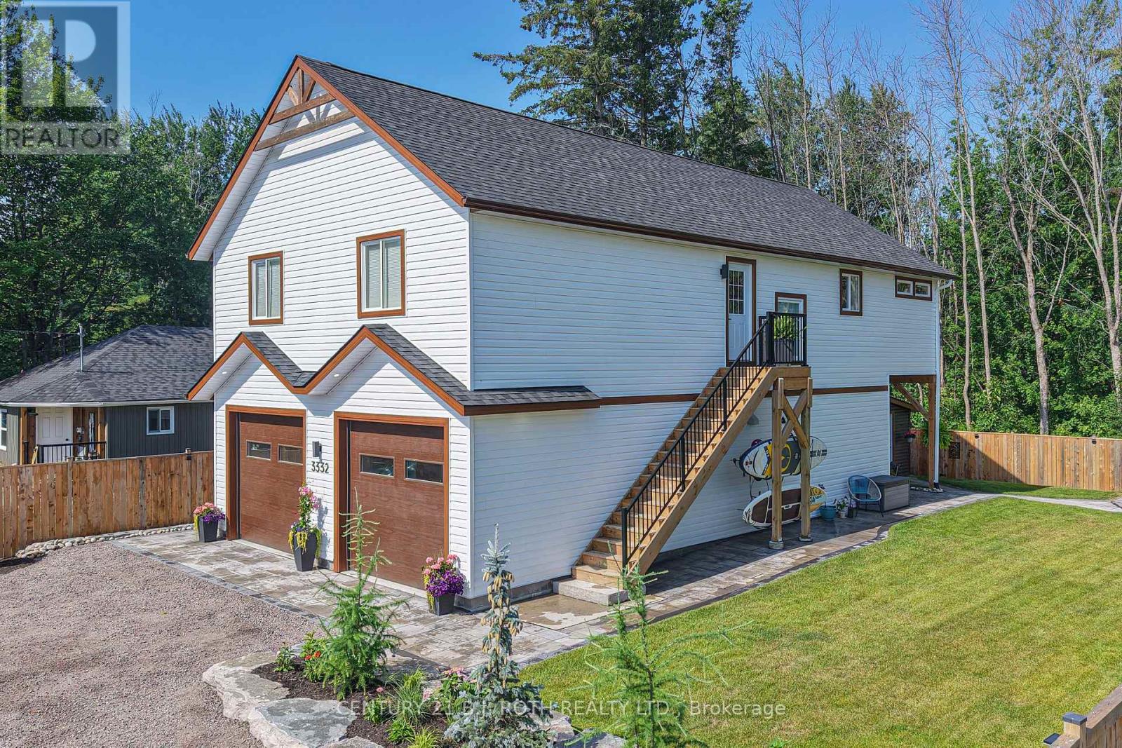 3332 QUETTON STREET - 6