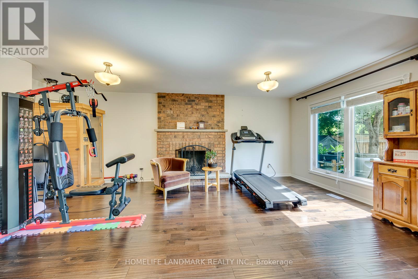 1237 BEECHGROVE CRESCENT - 10