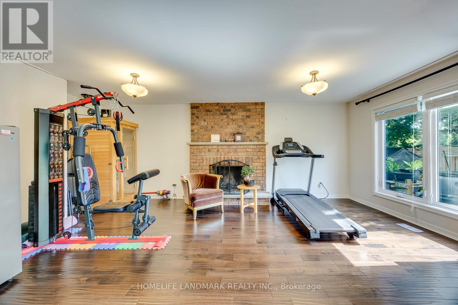 1237 BEECHGROVE CRESCENT - 11