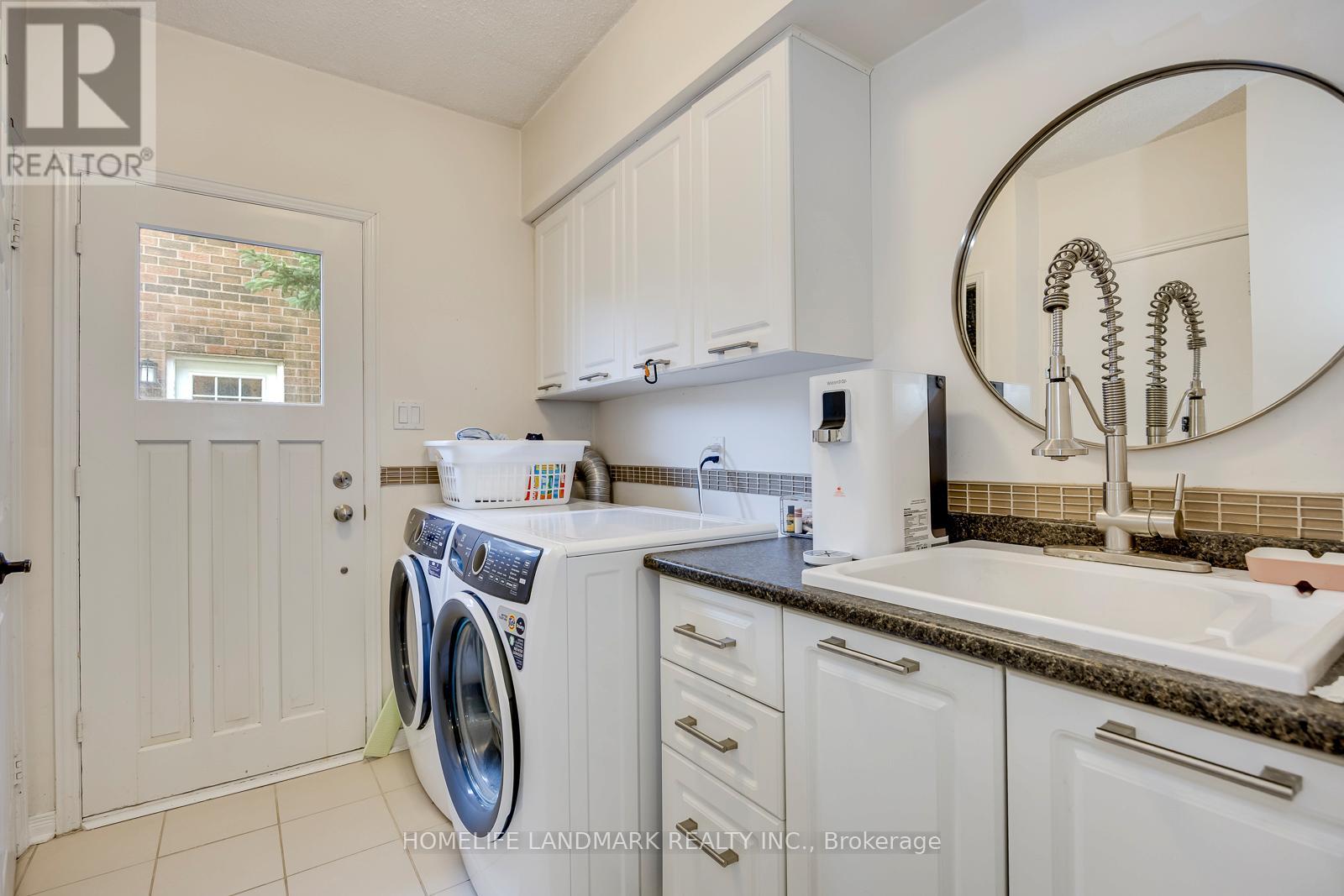 1237 BEECHGROVE CRESCENT - 17