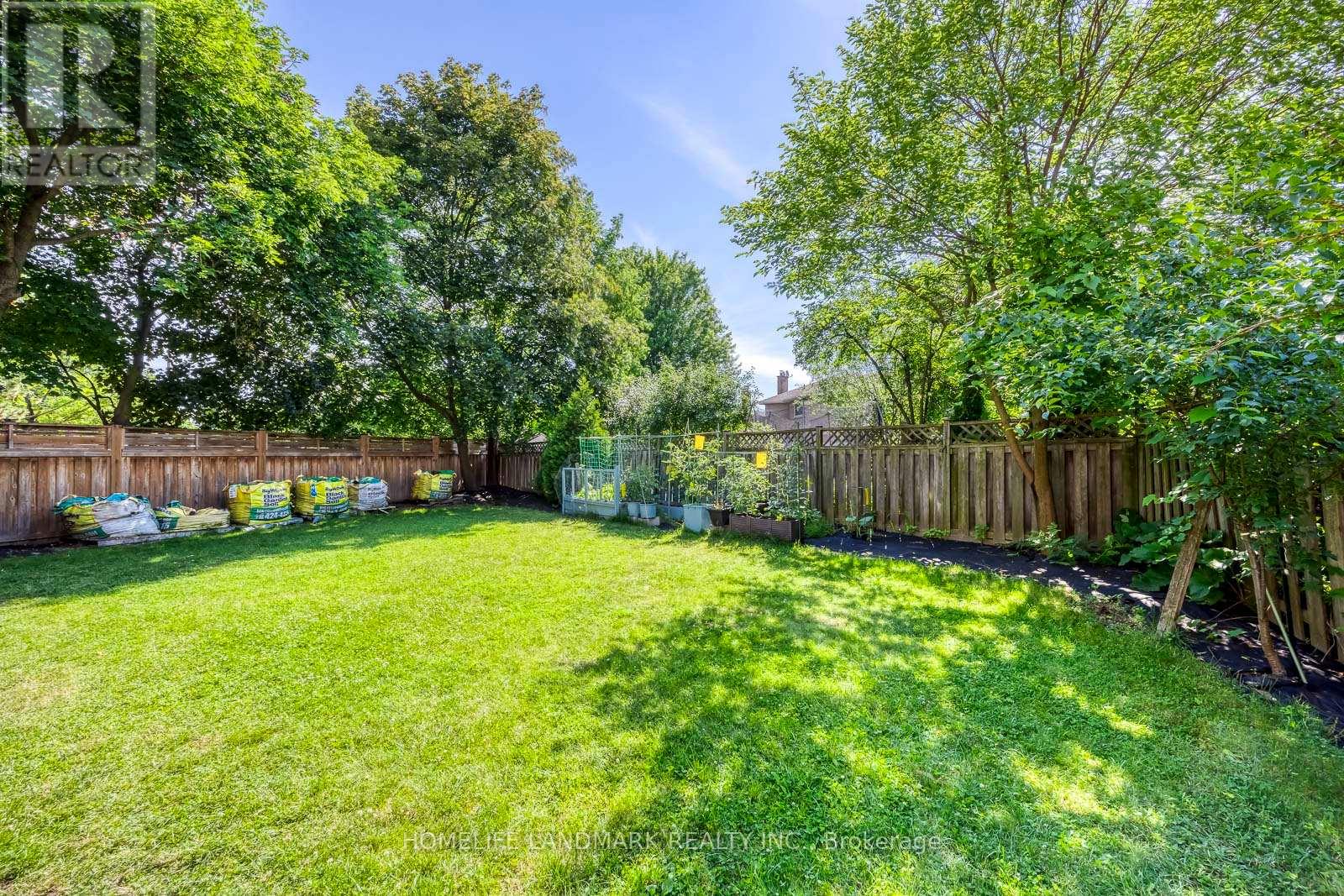 1237 BEECHGROVE CRESCENT - 36