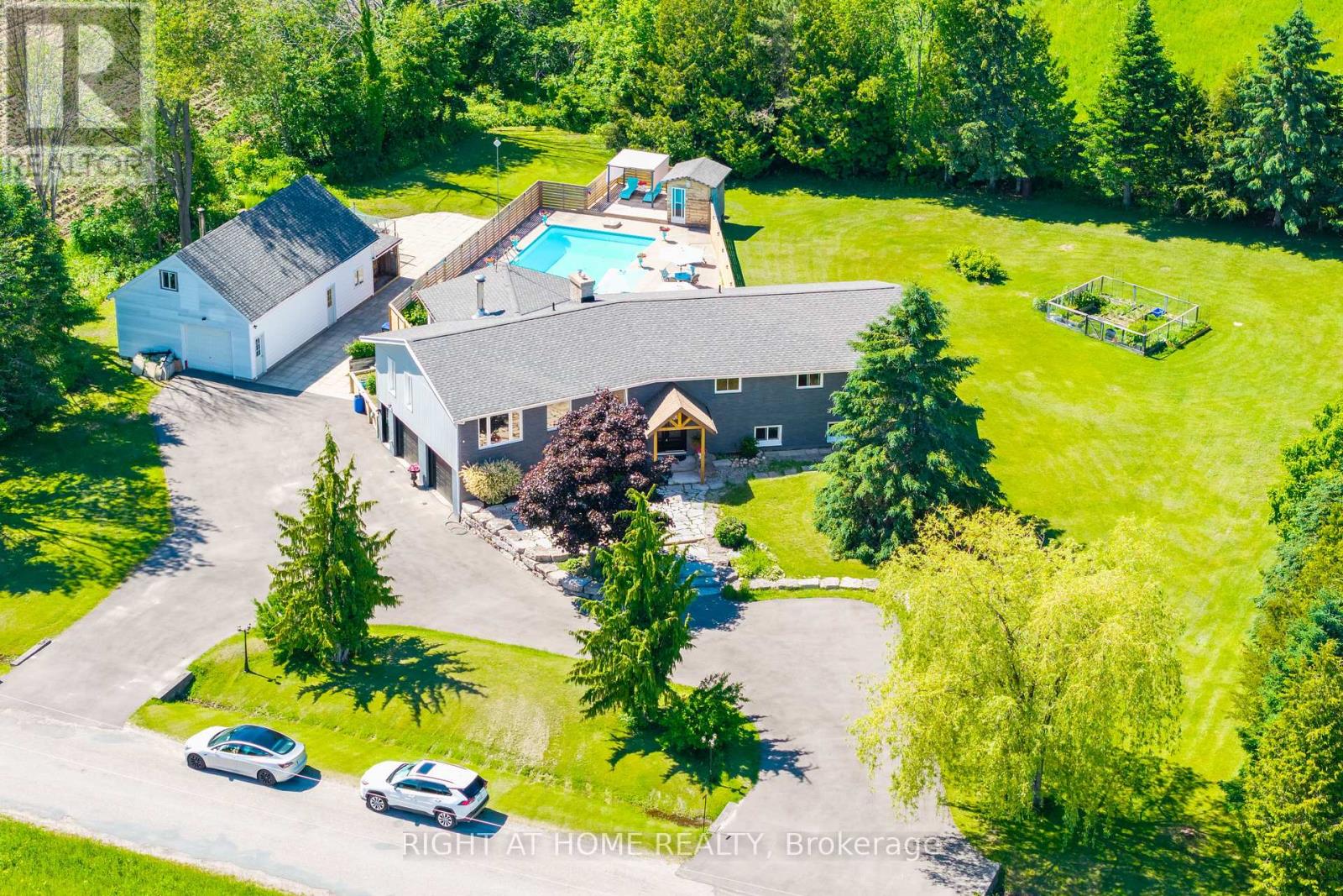 560 CONCESSION ROAD 15 W - 1