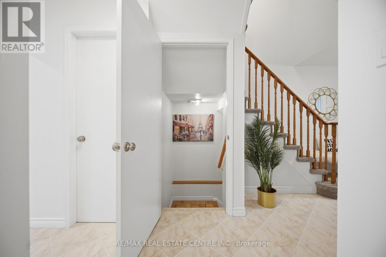 6884 EDENWOOD DRIVE - 32